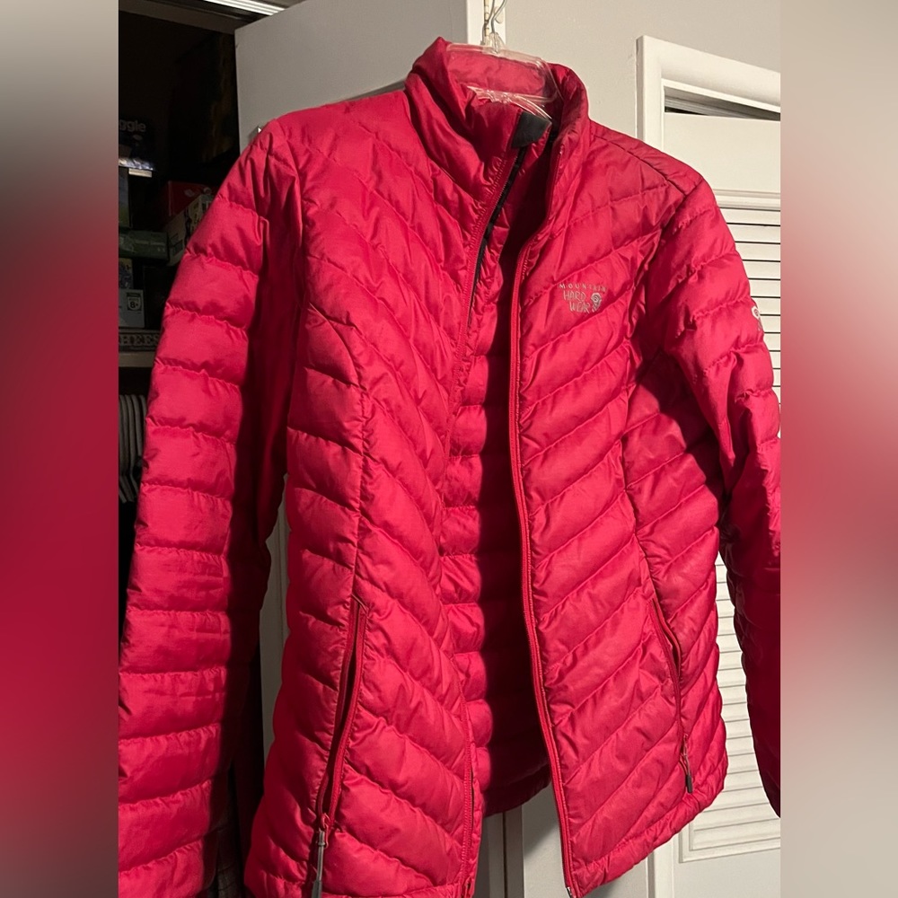 Mountain Hardwear hot pink down and feather filling winter coat